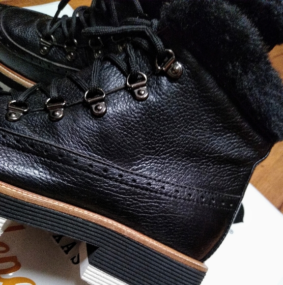 👠SALE!!Valentina Italian Leather Booties - Picture 7 of 9